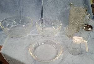 lot 221 image: Kitchen Glasswear
