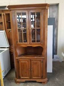 lot 1 image: Furniture