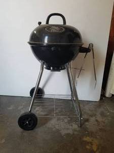 lot 89 image: Grill