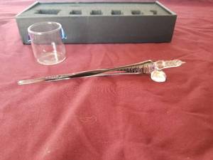 lot 12 image: Glass Calligraphy pen set