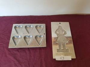 lot 43 image: KITCHEN ITEMS