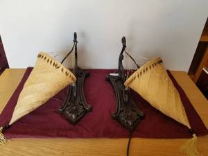 lot 75 image: Light Fixture