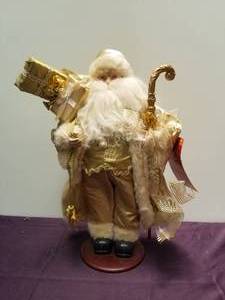 lot 100 image: Christmas Decorations