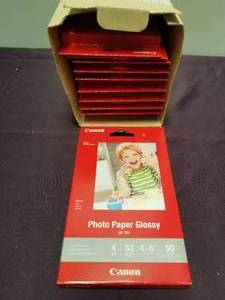 lot 104 image: Glossey photo paper