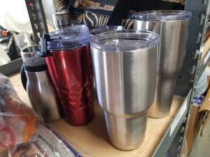 lot 175 image: KITCHEN ITEMS