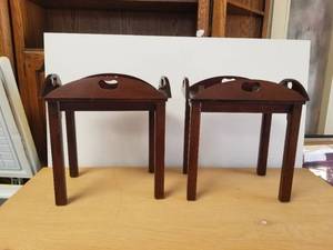 lot 214 image: Furniture