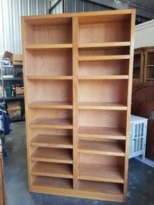 lot 213 image: Furniture