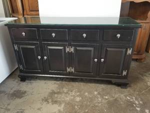 lot 120 image: Furniture