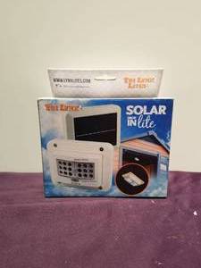 lot 39 image: LYNX SOLAR DROP-IN LITE 18-LED SOLAR POWERED LIGHT WITH MOTION SENSOR-#00035
