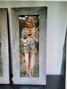 lot 5 image: Vintage Tile