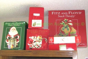 lot 9 image: Fitz & Floyd Christmas time ceramic ware in original boxes