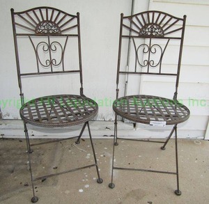 lot 7 image: Vintage style folding metal patio chairs (Bid is times the quantity)