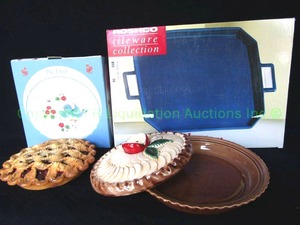 lot 38 image: Ceramic pie dishes and serving tray as shown