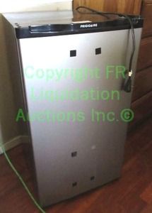 lot 223 image: Frigidaire mini refrigerator