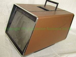 lot 62 image: Vintage Polaroid polavision land player viewer projector