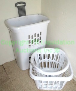 lot 271 image: Clothing hamper and laundry baskets