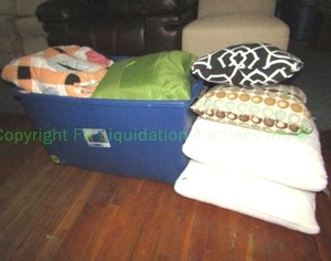 lot 153 image: Assorted blankets and pillows as shown