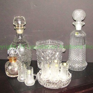 lot 118 image: Oberglas Austria crystal decantor and shot glass serving set and more as shown