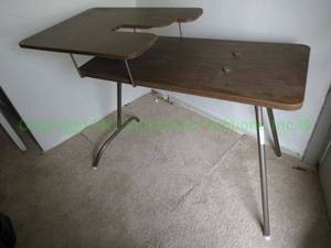 lot 178 image: Folding sewing machine table