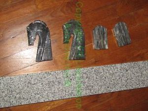 lot 135 image: Marble horse head figures and marble pieces
