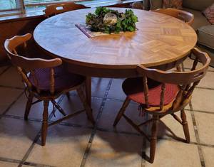 lot 13 image: Vintage Round Dinning Table With 4 Chairs In Style as shown. (Your Bid x 5)