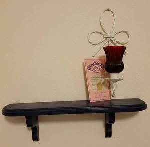 lot 55 image: Wall mounted shelf with contents as shown.
