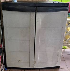 lot 65 image: Rubbermaid style storage cabinet with contents as shown.