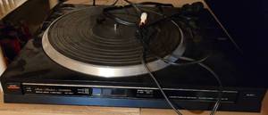 lot 97 image: Vintage Fisher Stereo Turntable model MT-864(C) as shown.