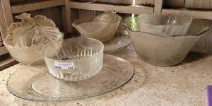 lot 141 image: Glass platters, bowls, and more as shown.