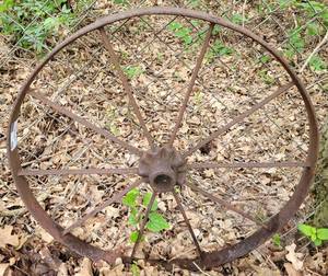 lot 155 image: Large Vintage Wagon Wheel as shown. Approx 26in diameter.