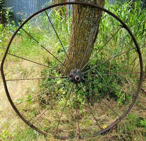 lot 164 image: Large Vintage Wagon Wheel as shown. Approx 56in diameter.