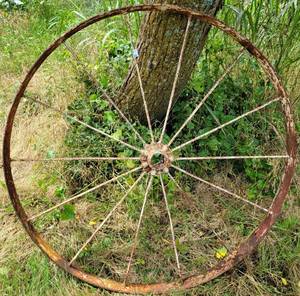 lot 165 image: Large Vintage Wagon Wheel as shown. Approx 45in diameter.