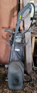 lot 220 image: Power Washer as shown.