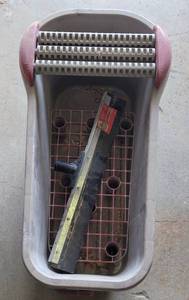 lot 36 image: MOP BUCKET PLUS 18 SQUEEGEE AS SHOWN.