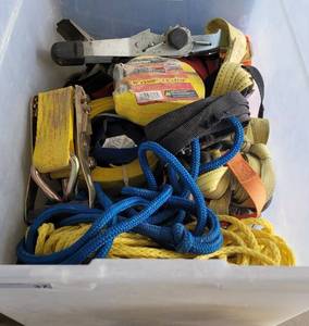 lot 37 image: LOT OF STRAPS IN VARIOUS SIZES PLUS ROPE AS SHOWN.