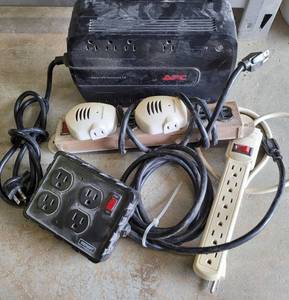 lot 42 image: APC BACK-UPS NETWORK 40, POWER SURGES AND MORE AS SHOWN.