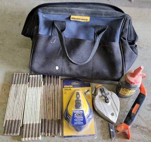 lot 53 image: TOOL BAG WITH WOOD FOLDING RULERS, STRAIGHT LINES AND MORE AS SHOWN.