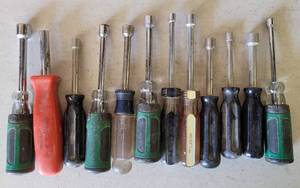 lot 88 image: LOT OF 12 NUT DRIVERS IN VARIOUS SIZES AS SHOWN. (YOUR BID X 12)