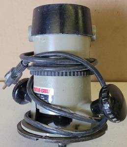 lot 107 image: PORTER CABLE ROUTER MODEL 1001 AS SHOWN.