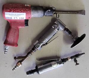 lot 150 image: LOT OF 3 PNEUMATIC AIR TOOLS AS SHOWN. (YOUR BID X 3)