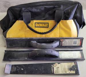 lot 153 image: DEWALT TOOL BAG WITH 2 ROBERTS TONGUE AND GROOVE TAPPING BLOCKS AND 1 PRO PULL BAR AS SHOWN.