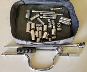 lot 155 image: RIDGID TOOL BAG WITH ASSORTED TOOLSSOCKETS AS SHOWN.