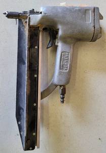 lot 160 image: PASLODE FINISH NAILER MODEL MU212-F AS SHOWN.