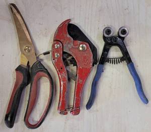 lot 234 image: LOT OF 3 CUTTERS IN STYLES SHOWN. (YOUR BID X 3)