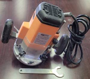 lot 237 image: CHICAGO PLUNGE ROUTER MODEL #37793 AS SHOWN.