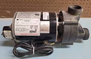 lot 285 image: INSULATED WET END PUMP MODEL CRBT 07-1AC AS SHOWN.