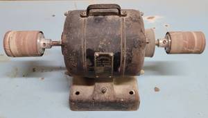 lot 287 image: COMPANION BALL BEARING A.C. MOTOR MODEL S3141 AS SHOWN.