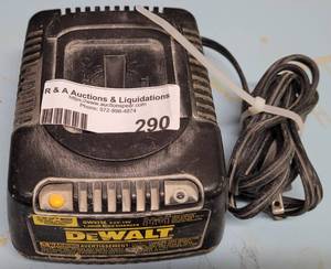lot 290 image: DEWALT DW9116 1-HOUR NiCd CHARGER AS SHOWN.
