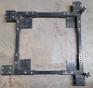 lot 295 image: METAL CART-STYLE DOLLY AS SHOWN. MISSING ONE WHEEL.