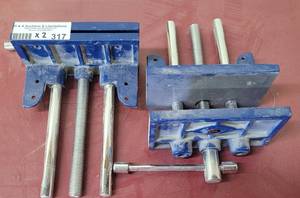 lot 317 image: LOT OF 2 CAST IRON WOODWORKERS VISE AS SHOWN. (YOUR BID X 2)